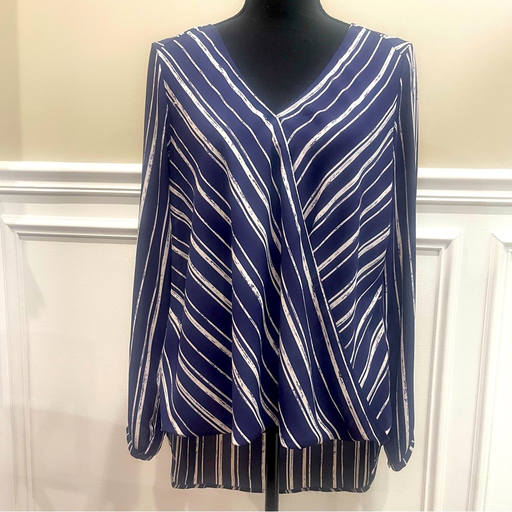 Lush Navt and White Faux Wrap Blouse Womens Large
